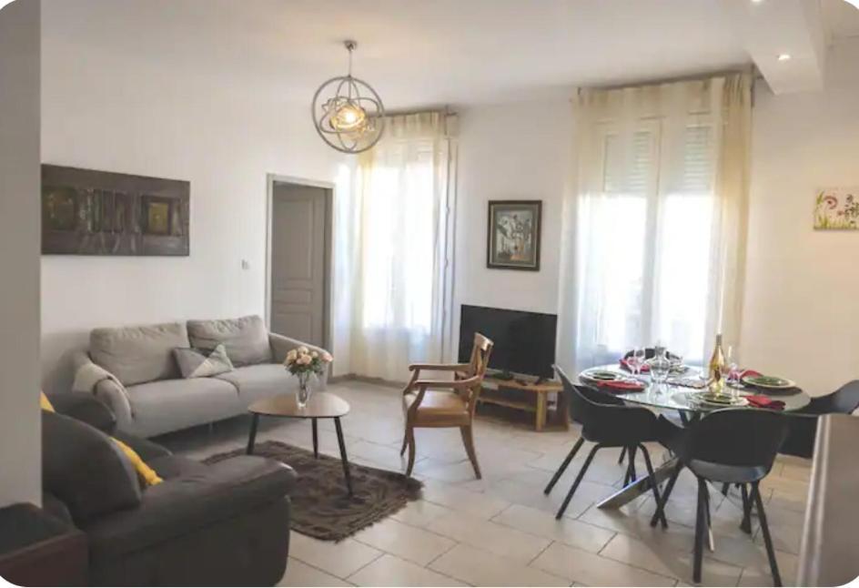 Saëns 2-T4 de plein pied avec balcon - Garage privé optionnel - Centre historique et plages à 16km ! Béziers Exterior foto